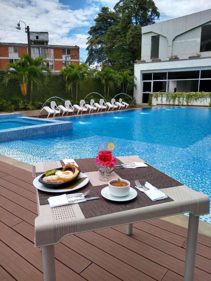 Hotel Blue 66 Cali Kültér fotó