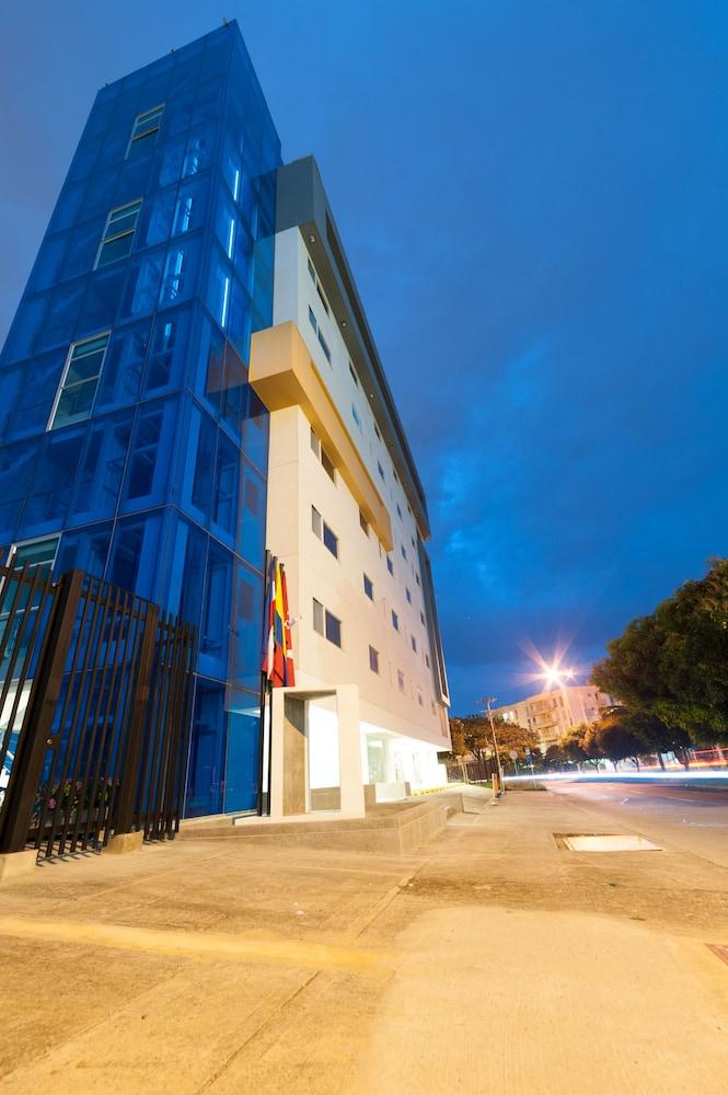 Hotel Blue 66 Cali Kültér fotó